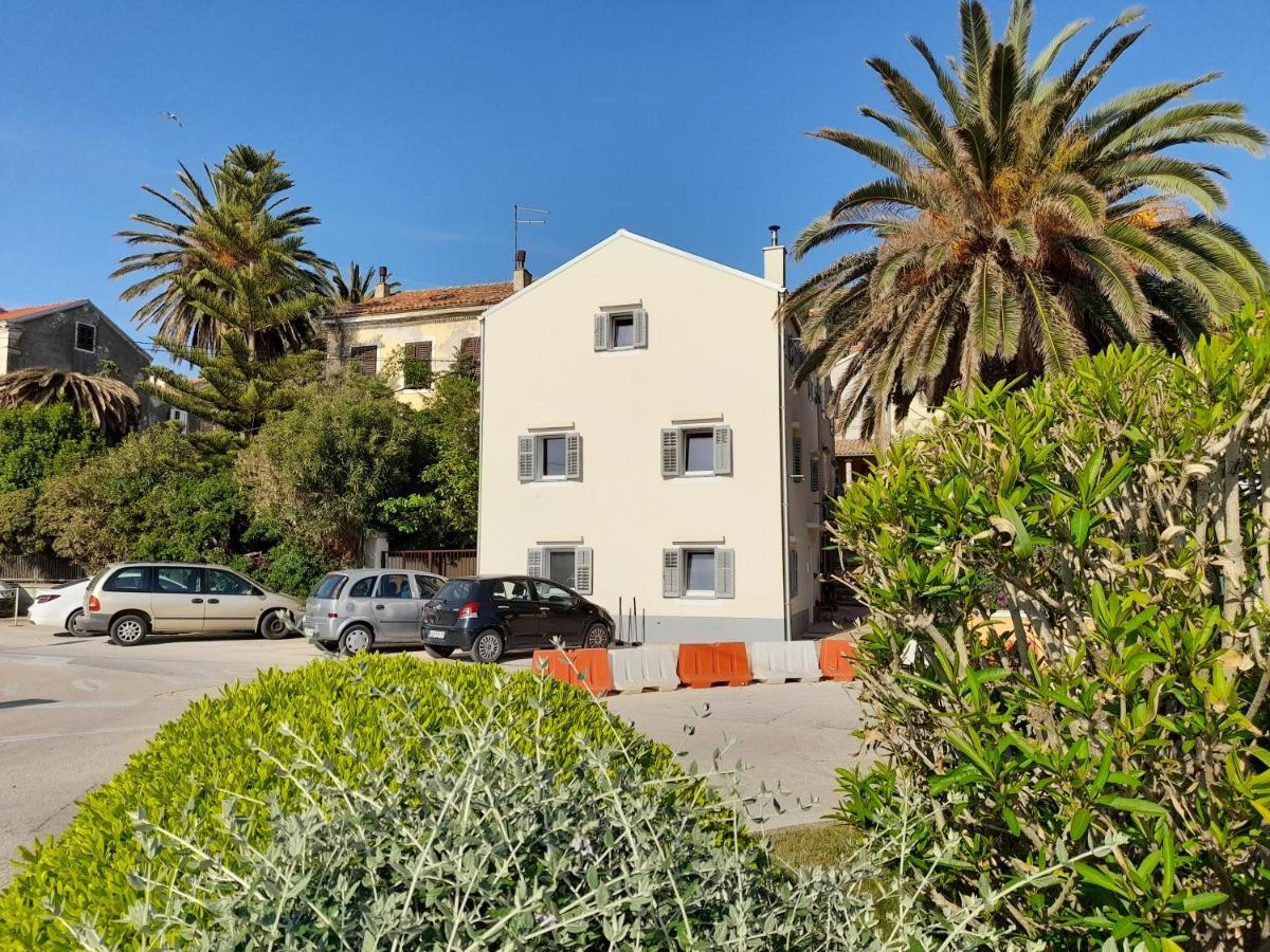 Apartment House Bucul Mali Losinj Bagian luar foto
